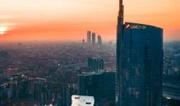 Banks in Milan prepare to close trading floors if necessary