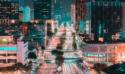 Why middle-aged finance professionals in Singapore need better data skills