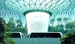 Hong Kong bankers in rush to relocate to Singapore