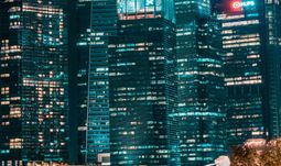 Surge in Standard Chartered Singapore jobs as bank takes on senior staff