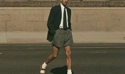 a hedge fund manager in shorts