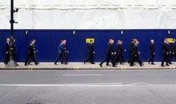 I quit my banking dev job for a sector where people appear stupid