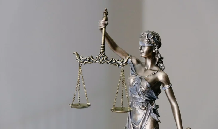 Morning Coffee: Top banker tries to sue to find out his bonus. When Goldman Sachs refuses to accept your resignation