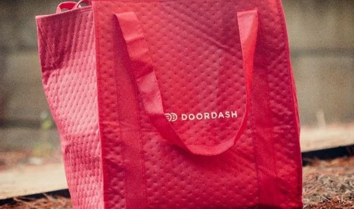 11 people who quit finance and lucked-in at Airbnb & Doordash