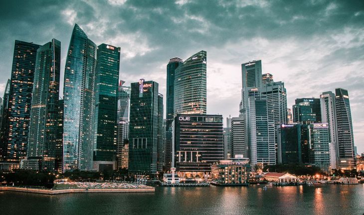 Job market “awful” for Singapore expats but recovery coming