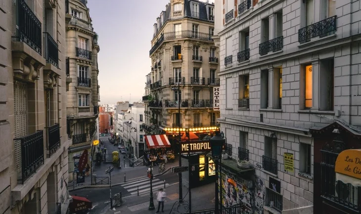 Why bankers are better off working in Paris than Frankfurt