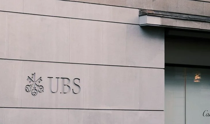 What will become of UBS's bonuses for last year?