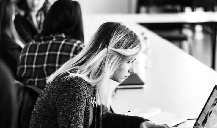 How to find a banking apprenticeship in the UK