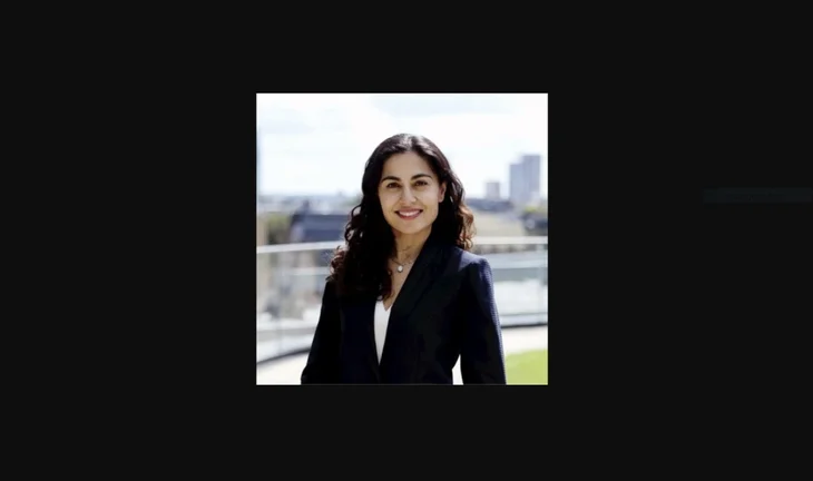 London female sales MD lands big job at bank women have been leaving