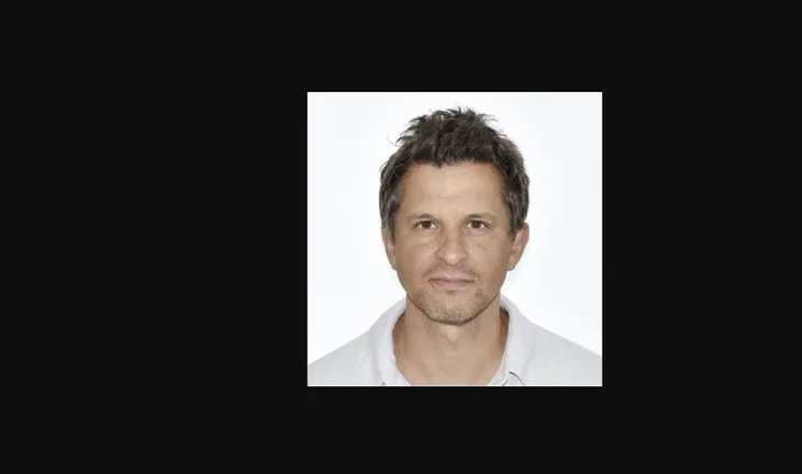 Hedge fund DE Shaw hired a JPMorgan MD for an obscure new job 