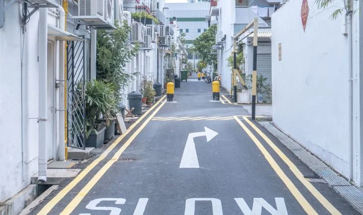 Expat bankers feel stuck in Singapore as Covid ravages home countries